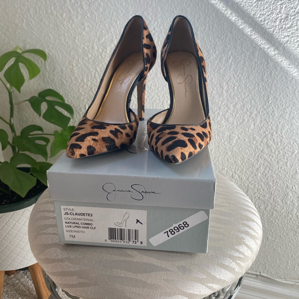 Jessica Simpson Claudete2 Leopard Pumps Size 7